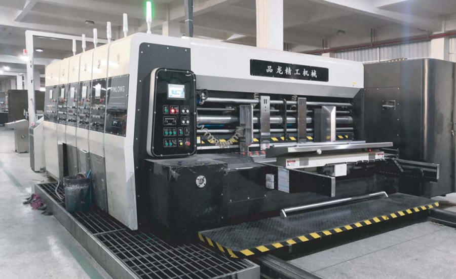 高(gāo)速水印四色(se)開槽機