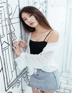强壮的公么让我欲仙欲死-美女脱体图